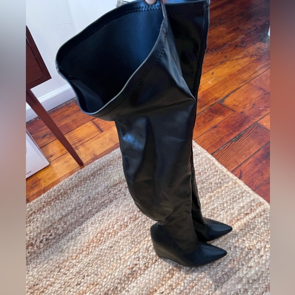 Thigh-high, vegan leather, pointed toe ASOS Design wedge high heel boots - Picture 6 of 9